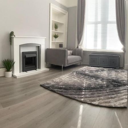 The Princess Flat, Helensburgh. Bagian luar foto