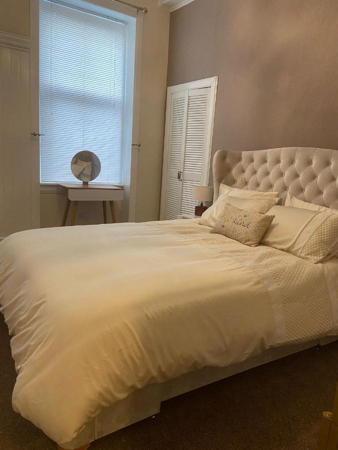 The Princess Flat, Helensburgh. Bagian luar foto